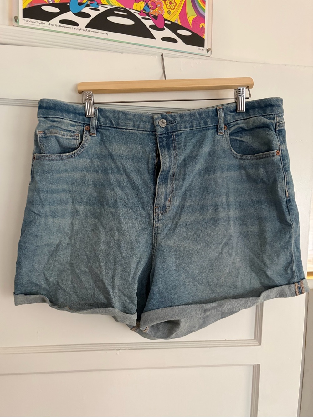 Curvy American Eagle Mom Jeans